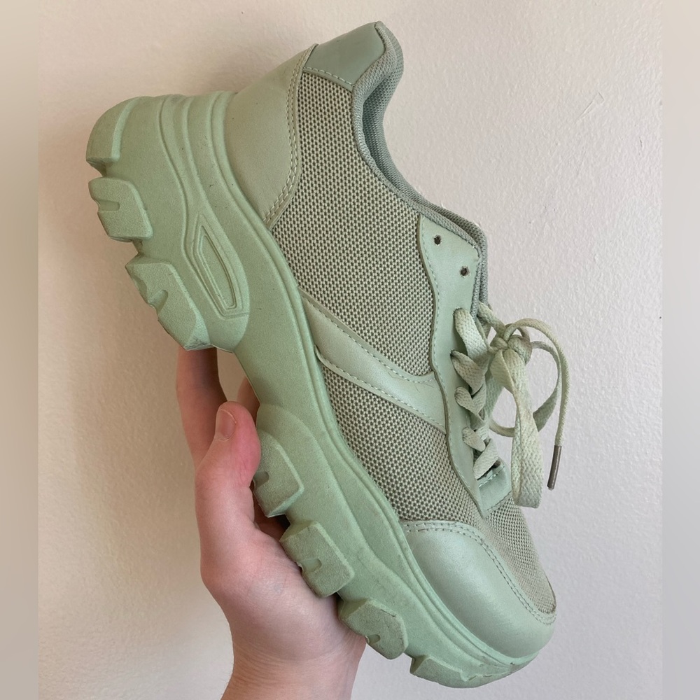Streetwear Society Chunky Mint Running Shoes Women’s US 9 (Sneaker, SWS)